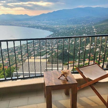 Gaia Guest House Каламата Экстерьер фото