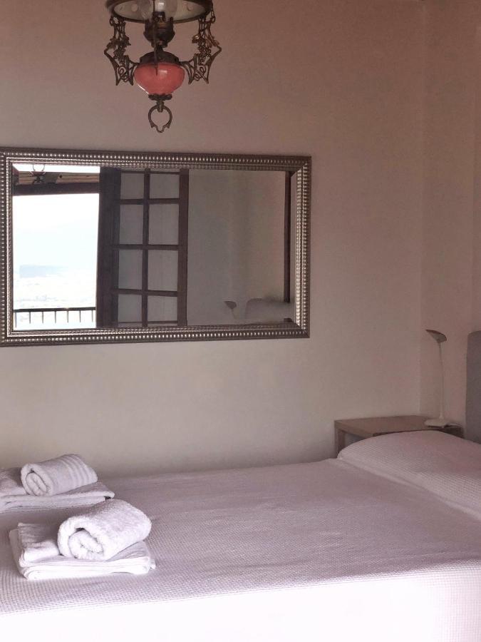 Gaia Guest House Каламата Экстерьер фото