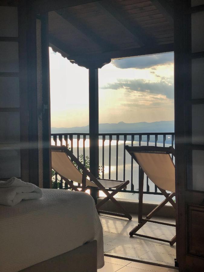 Gaia Guest House Каламата Экстерьер фото